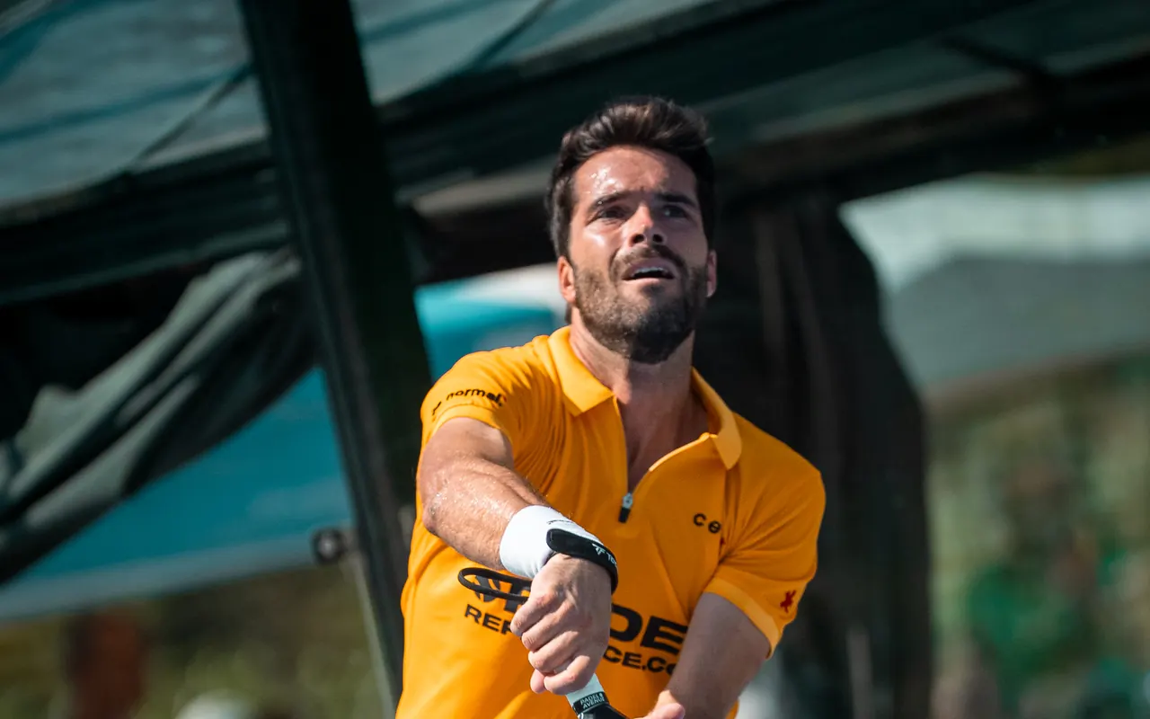 Digital marketing for padel clubs: the complete guide to filling your courts